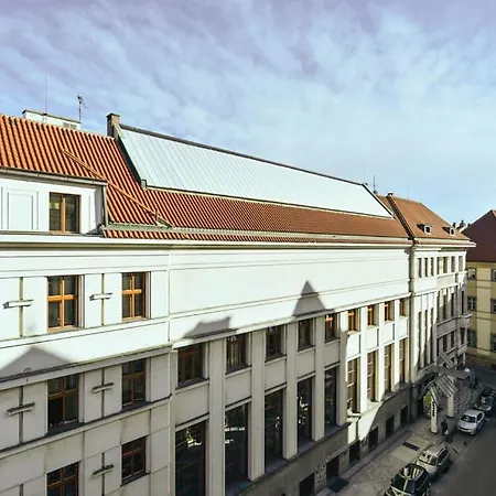 Apartament Large And Modern In The Heart Of Praga