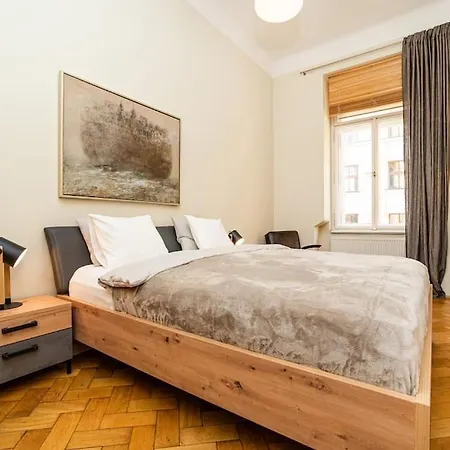 Large And Modern In The Heart Of Apartmán