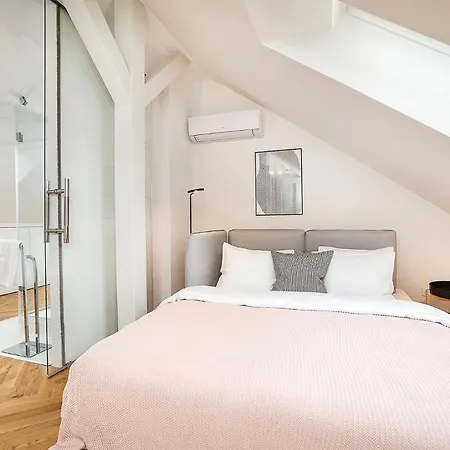 Large And Modern In The Heart Of *