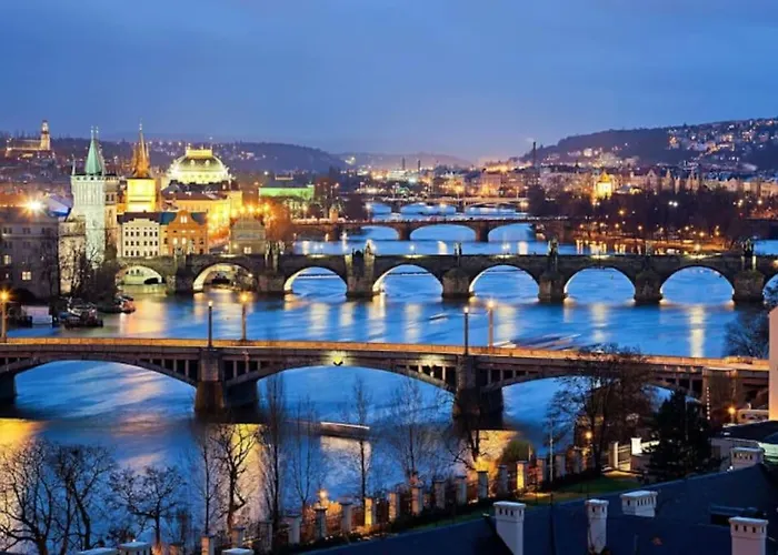 Large And Modern In The Heart Of Appartamento Praga