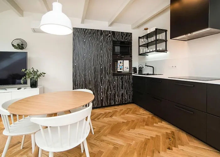 Large And Modern In The Heart Of * Praga