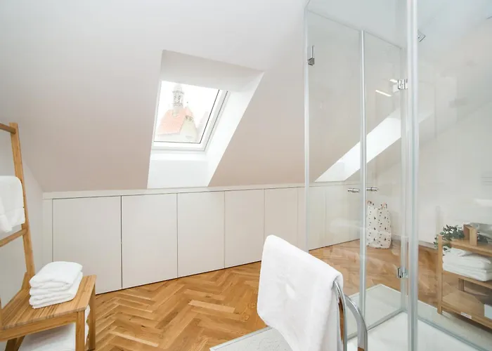 Large And Modern In The Heart Of Praga