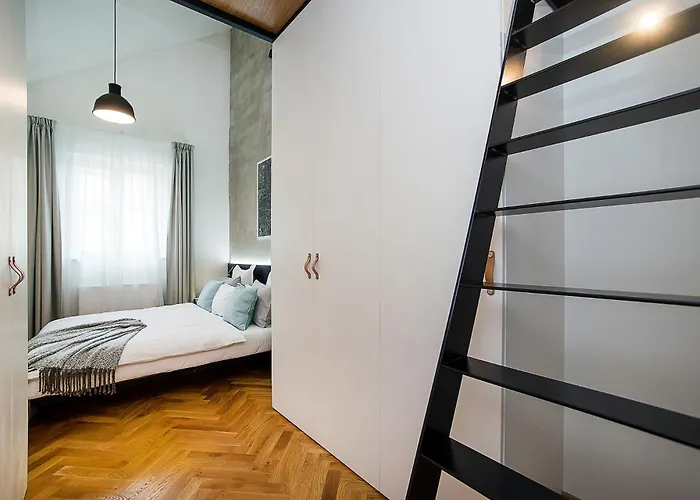Appartamento Large And Modern In The Heart Of