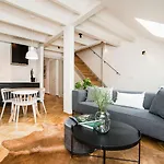 Large And Modern In The Heart Of Prag