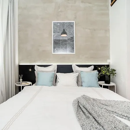 Large And Modern In The Heart Of